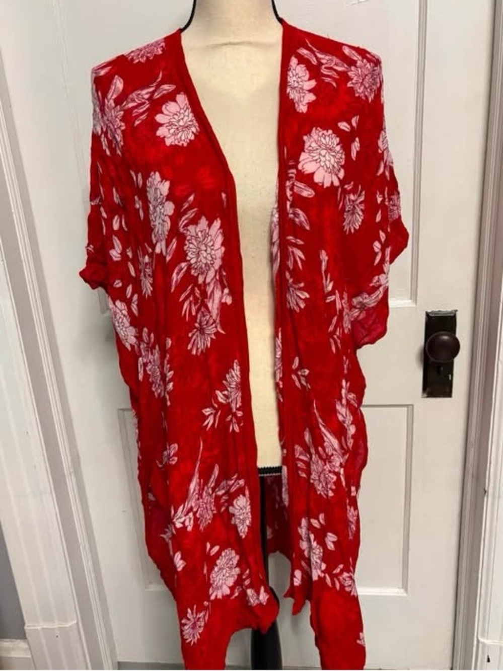 Red Floral Open-Front Kimono Wrap